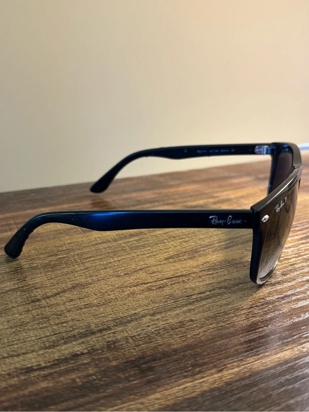 Ray Ban RB4147 601/58 Polarized Sunglasses